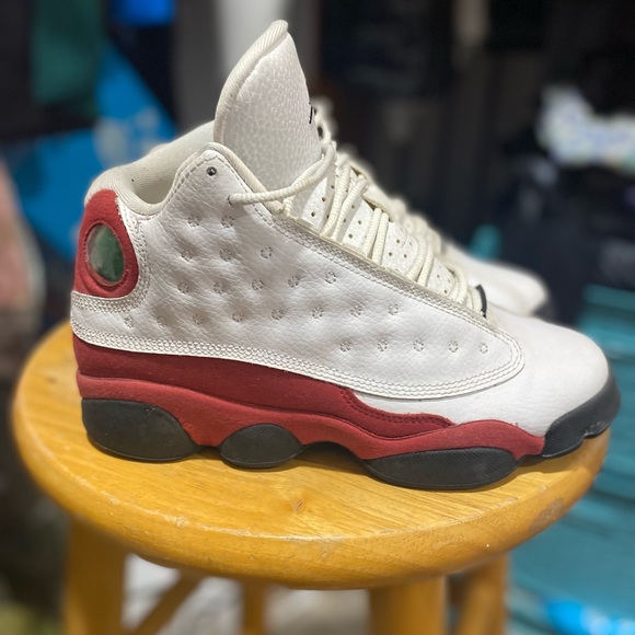 Jordan 13 Retro OG Chicago 2017 (GS) - Picture 3 of 4